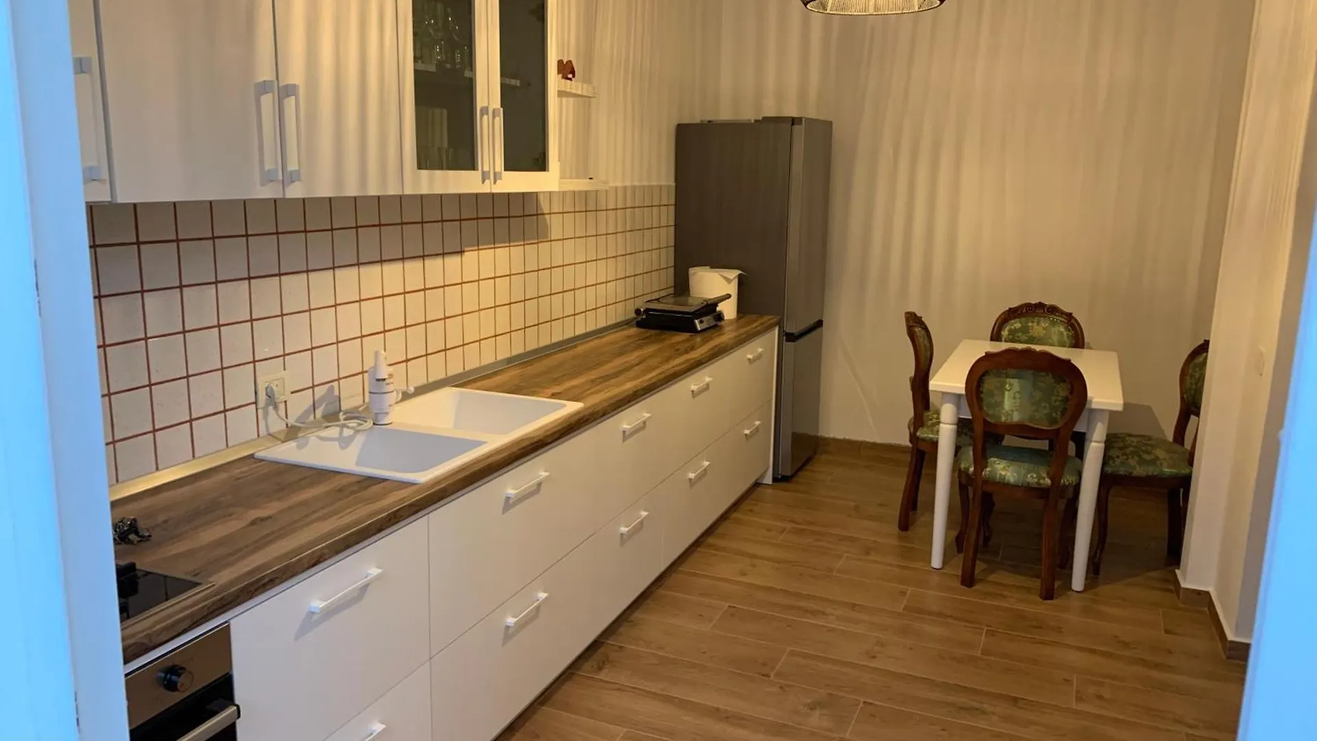 Vintage Villa Shkodër B&B